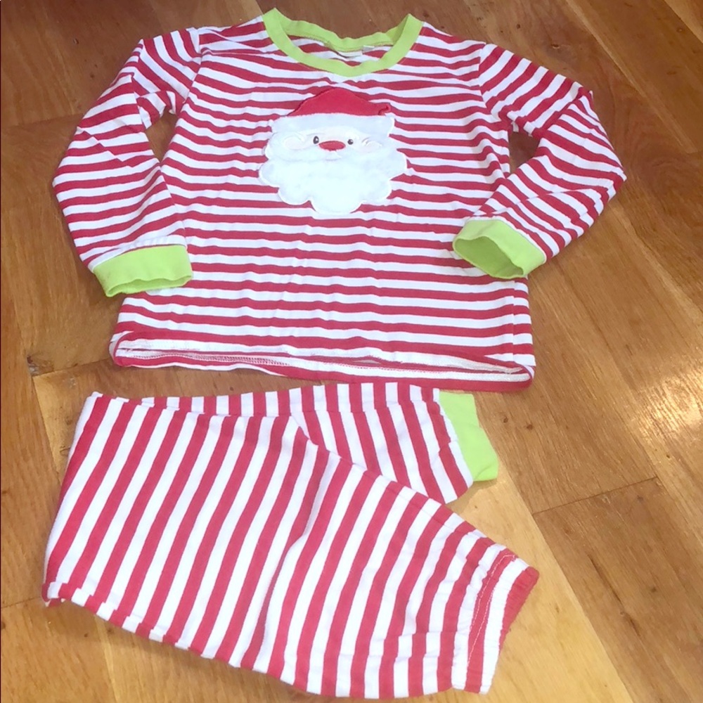EUC Boutique Santa Christmas Pajama Shirt Set Sz 6